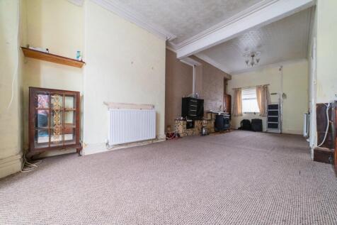 Call 02920 454555 to secure your viewing_3