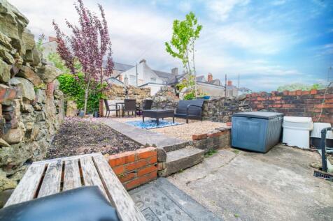 Call 02920 454555 to secure your viewing_8