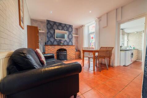 Call 02920 454555 to secure your viewing_2