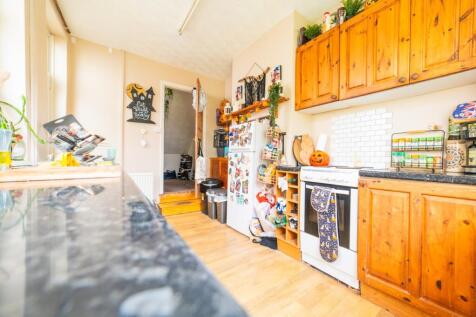 Call 02920 454555 to secure your viewing_12
