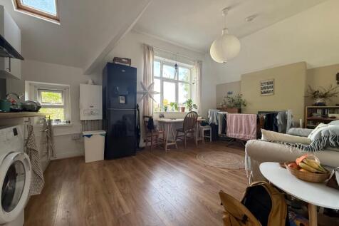 Call 02920 454555 to secure your viewing_9