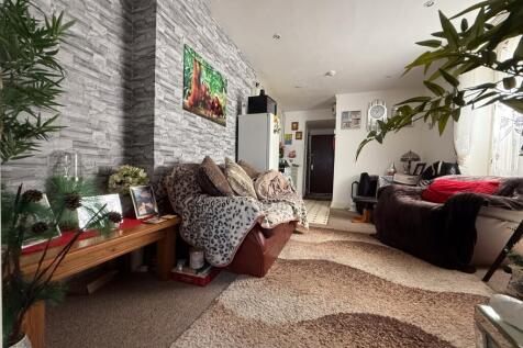 Call 02920 454555 to secure your viewing_9