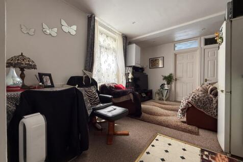 Call 02920 454555 to secure your viewing_7