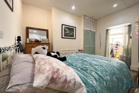 Flat 1