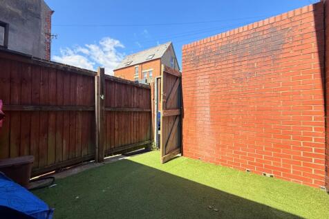 Call 02920 454555 to secure your viewing_1