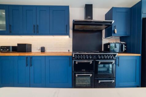 Award-winning Media team on EVERY Listing__34
