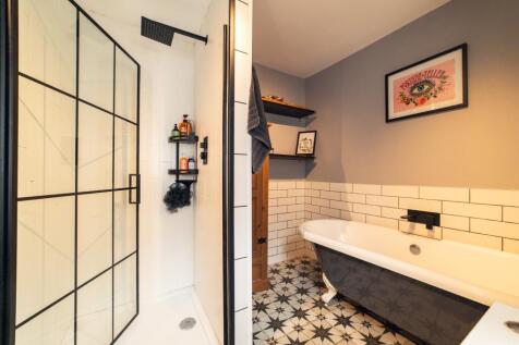 Award-winning Media team on EVERY Listing__7