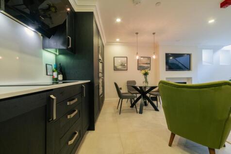 Award-winning Media team on EVERY Listing_7