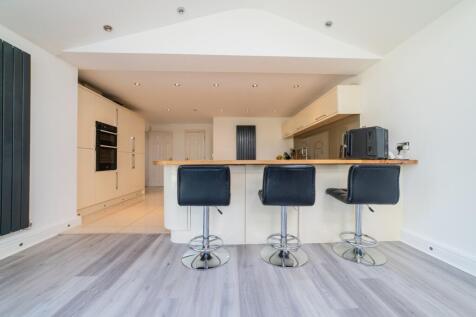 Award-winning Media team on EVERY Listing_14