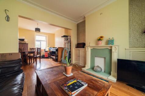 Call 02920 454555 to secure your viewing_5