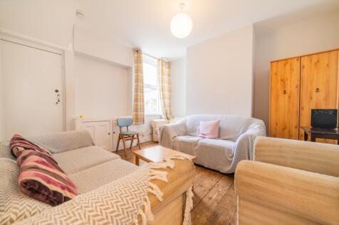 Call 02920 454555 to secure your viewing_10