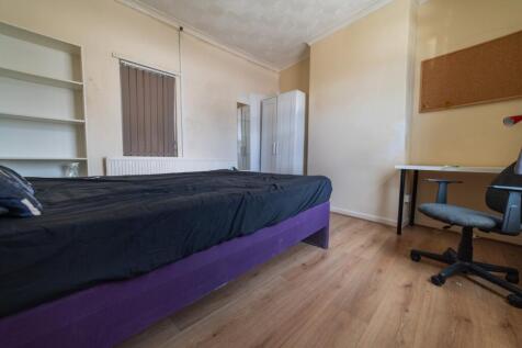Call 02920 454555 to secure your viewing_9