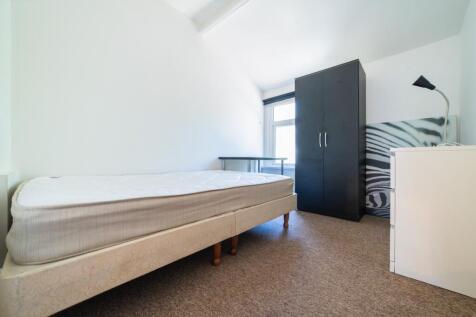 Call 02920 454555 to secure your viewing_10