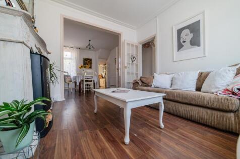 Call 02920 454555 to secure your viewing_3