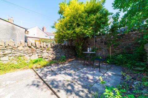 Call 02920 454555 to secure your viewing_18