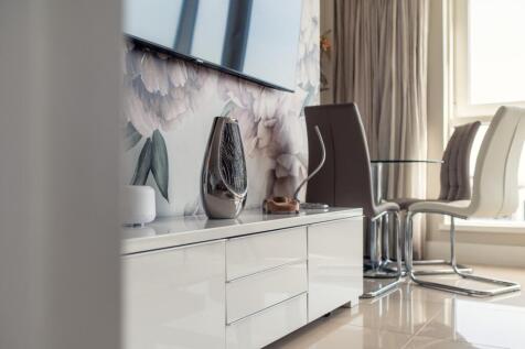 Award-winning Media team on EVERY Listing_19