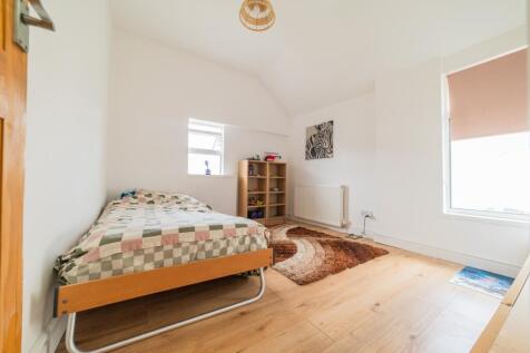 Call 02920 454555 to secure your viewing_18