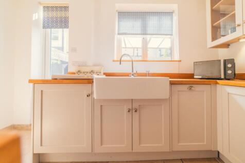 Call 02920 454555 to secure your viewing_14