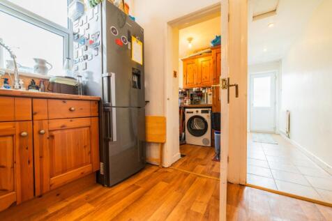 Call 02920 454555 to secure your viewing_10