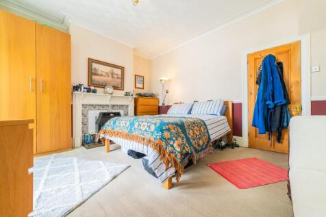 Call 02920 454555 to secure your viewing_15