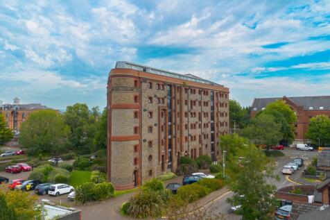 Call 02920 454555 to secure your viewing_19
