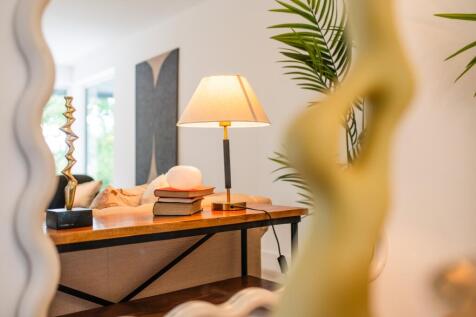 Award-winning Media team on EVERY Listing_40