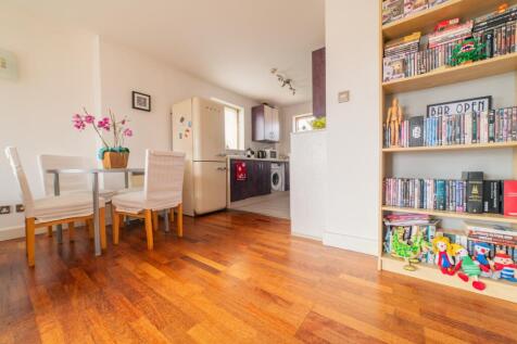 Award-winning Media team on EVERY Listing_10