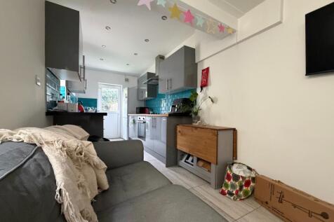 Call 02920 454555 to secure your viewing_4