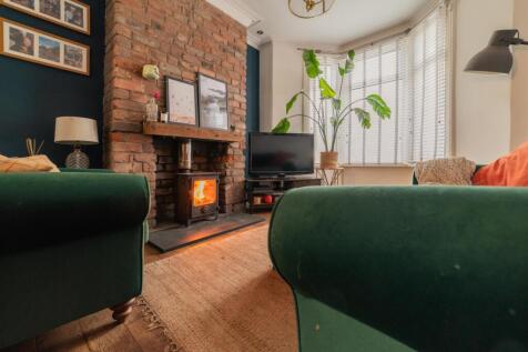 Call 02920 454555 to secure your viewing_1