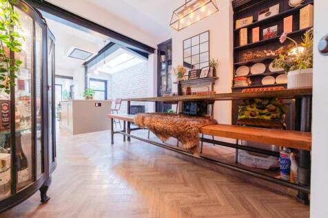 Award-winning Media team on EVERY Listing_8