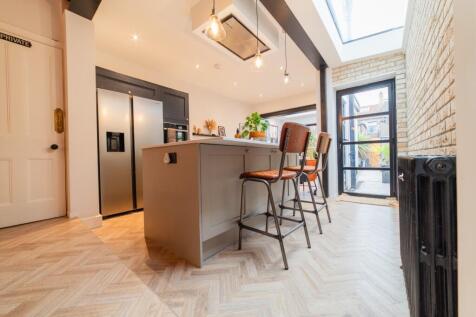 Award-winning Media team on EVERY Listing_12