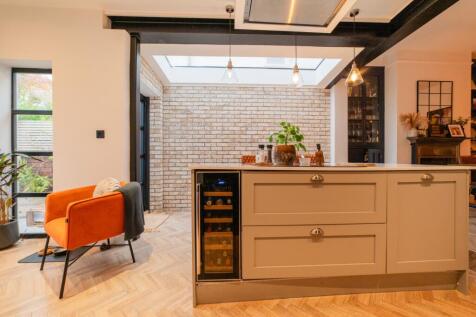 Award-winning Media team on EVERY Listing_15