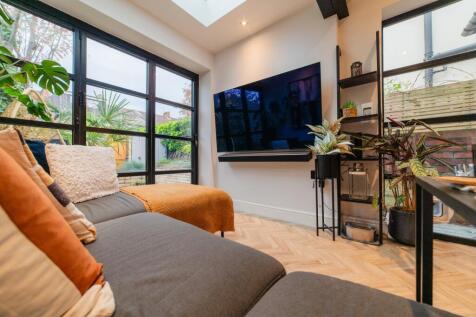 Award-winning Media team on EVERY Listing_1