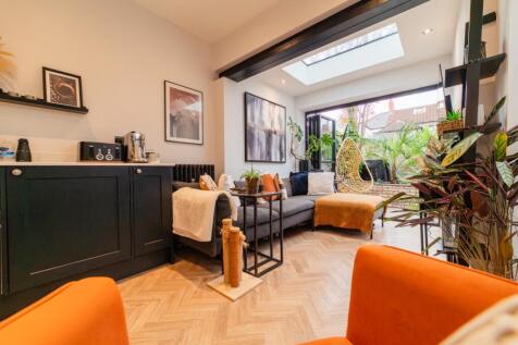 Award-winning Media team on EVERY Listing_7