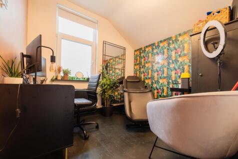 Award-winning Media team on EVERY Listing_37