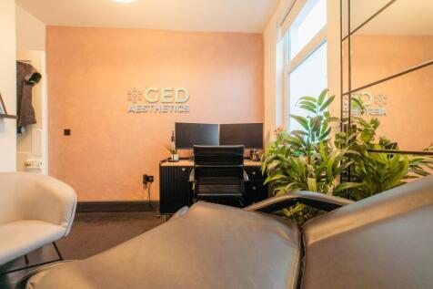 Award-winning Media team on EVERY Listing_38