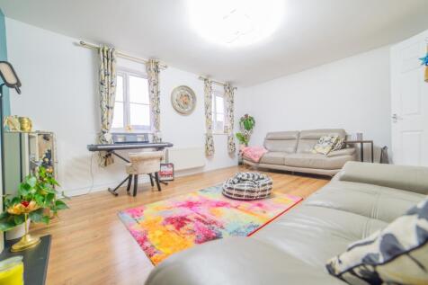 Award-winning Media team on EVERY Listing_22