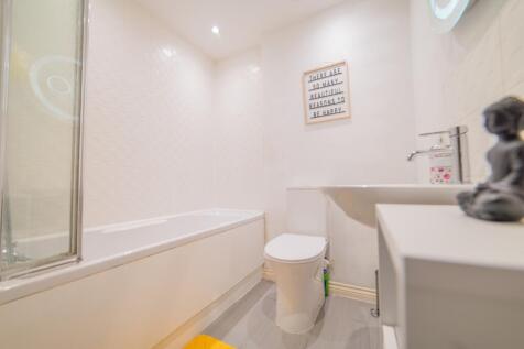 Award-winning Media team on EVERY Listing_24