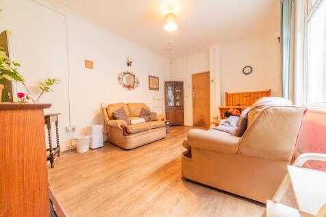 Call 02920 454555 to secure your viewing_4