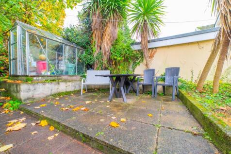 Call 02920 454555 to secure your viewing_10