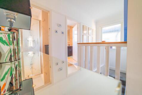 Award-winning Media team on EVERY Listing_47