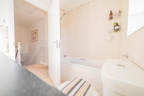 Award-winning Media team on EVERY Listing_40