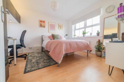 Award-winning Media team on EVERY Listing_30