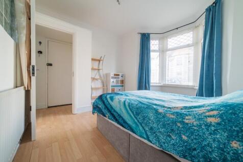 Call 02920 454555 to secure your viewing_2