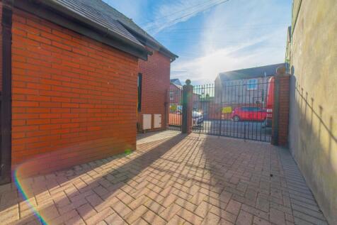 Award-winning Media team on EVERY Listing_5