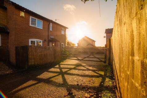 Call 02920 454555 to secure your viewing_31