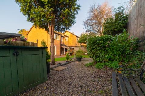 Call 02920 454555 to secure your viewing_26