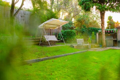 Call 02920 454555 to secure your viewing_15