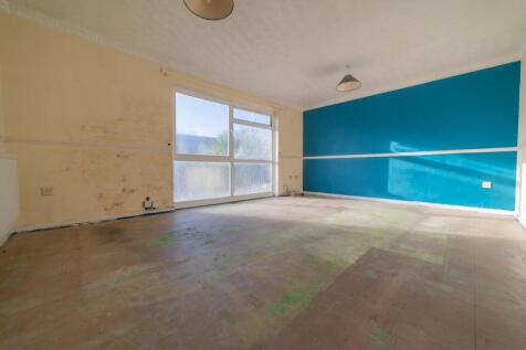 Call 02920 454555 to secure your viewing_3