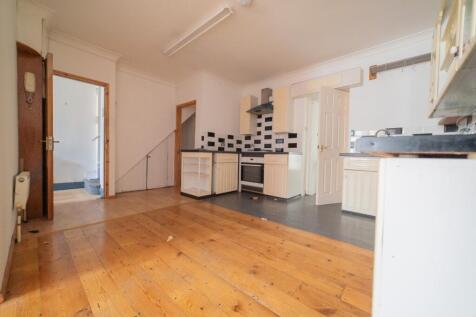 Call 02920 454555 to secure your viewing_5